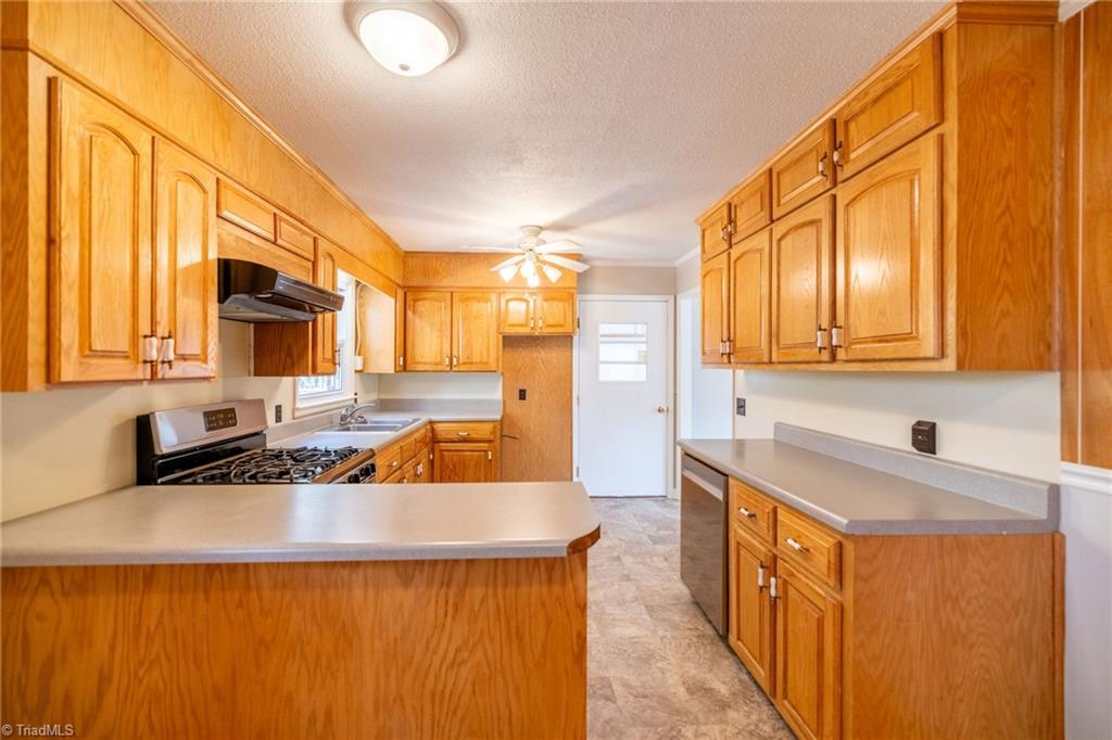 627 Saddle Mountain Church Road, Ennice, North Carolina image 35