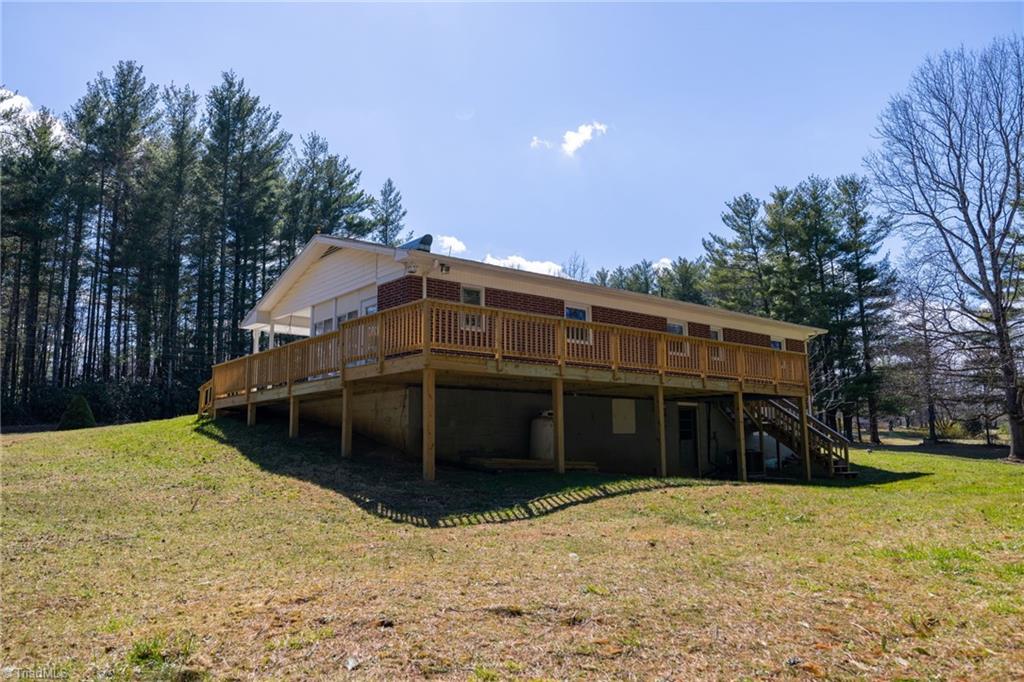 627 Saddle Mountain Church Road, Ennice, North Carolina image 8