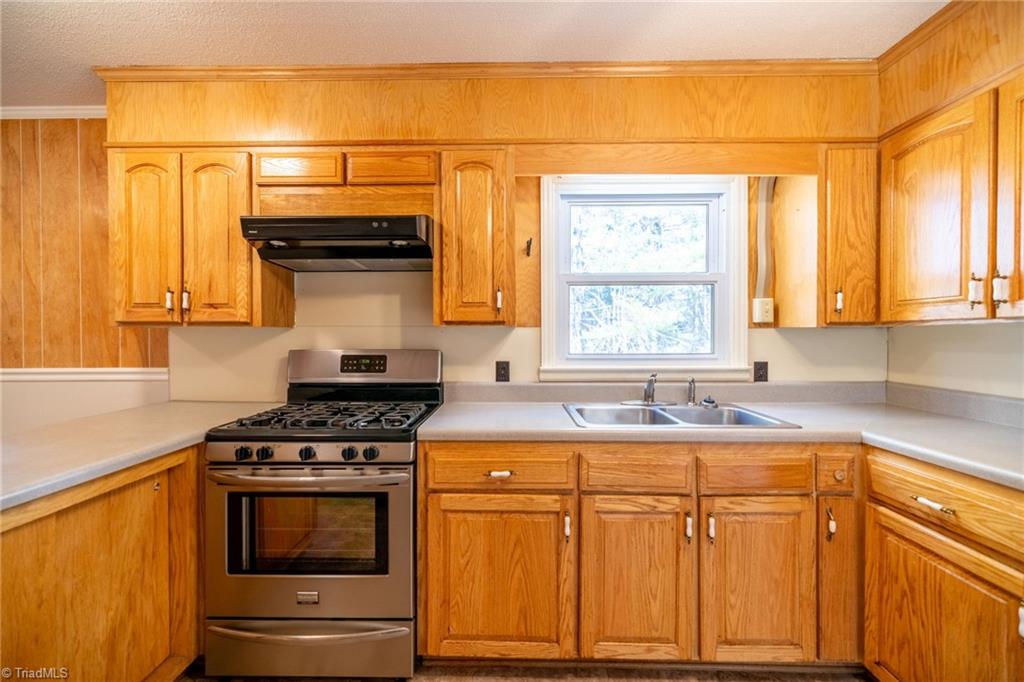 627 Saddle Mountain Church Road, Ennice, North Carolina image 30