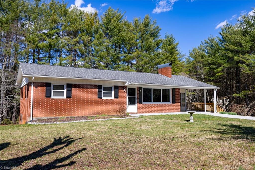 627 Saddle Mountain Church Road, Ennice, North Carolina image 2