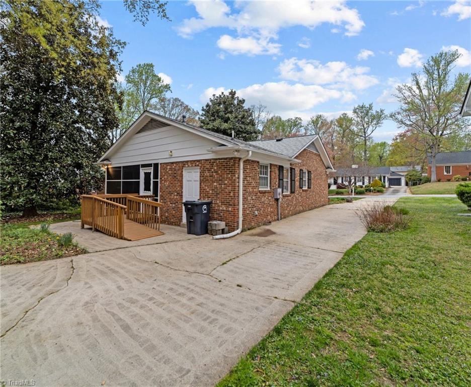 3319 Windrift Drive, Greensboro, North Carolina image 3