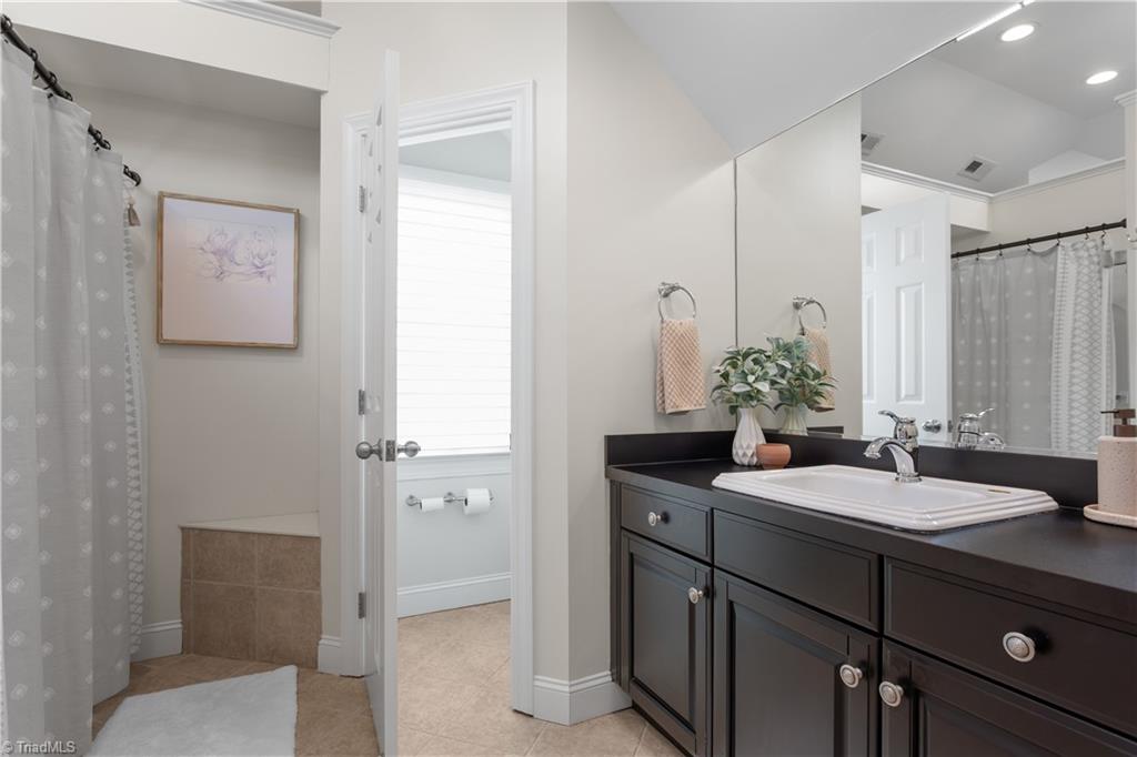 701 Waycross Drive, Greensboro, North Carolina image 26