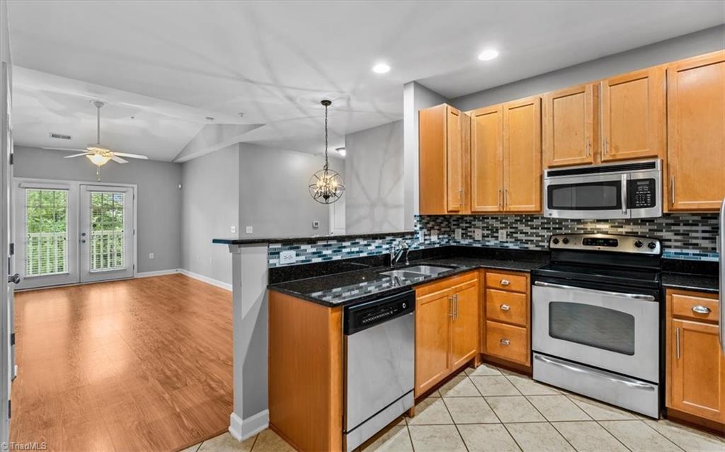7102 Friendly Avenue 306