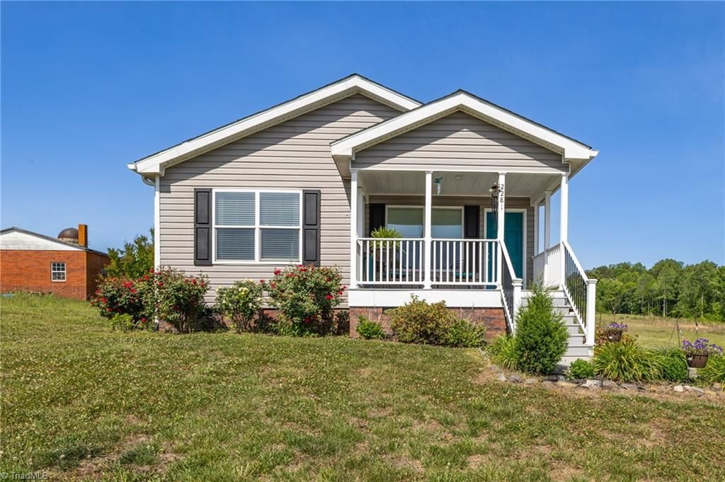Photo of 2281 Farmington Road, Mocksville, NC 27028 (MLS # 1218900)