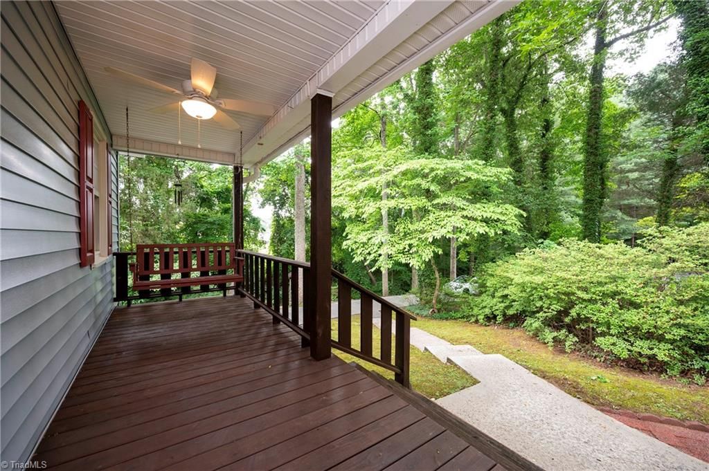 Photo of 6175 La Crosse Court, Clemmons, NC 27012 (MLS # 1222517)