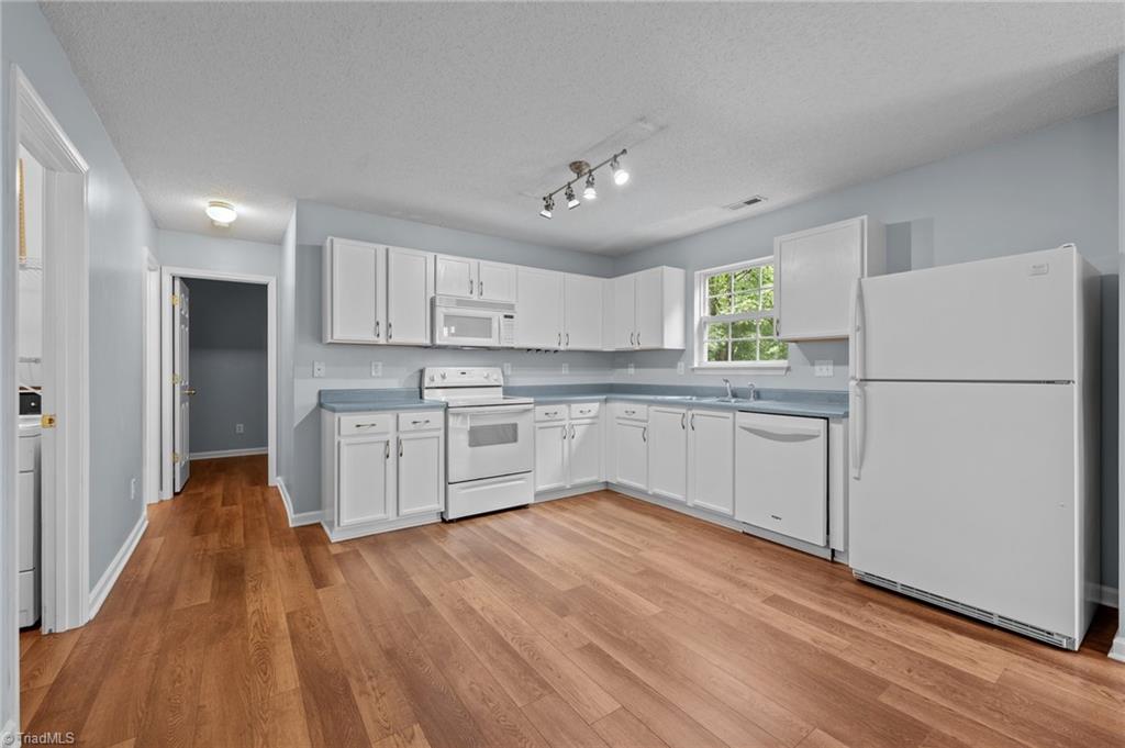 219 Calla Lilly Lane, Kernersville, North Carolina image 31