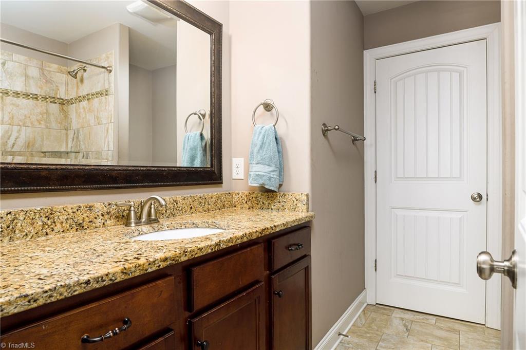8004 Perlette Court, Kernersville, North Carolina image 27