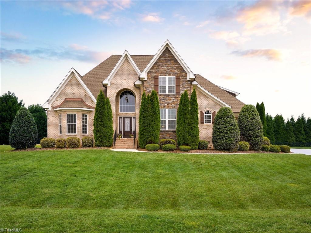 8004 Perlette Court, Kernersville, North Carolina image 1