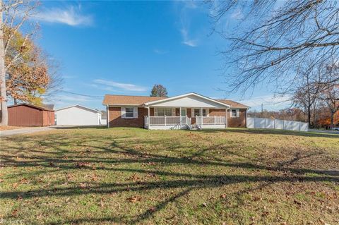 A home in Archdale