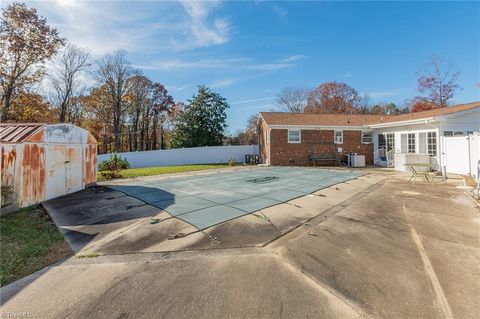 A home in Archdale