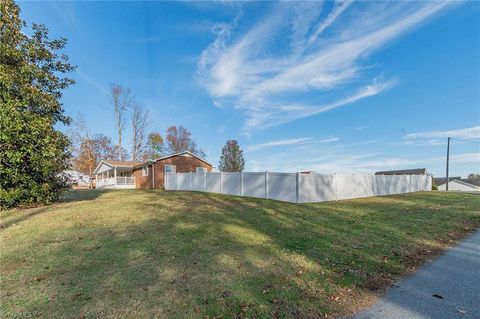 A home in Archdale