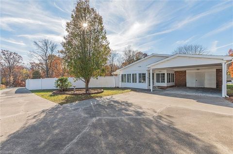 A home in Archdale