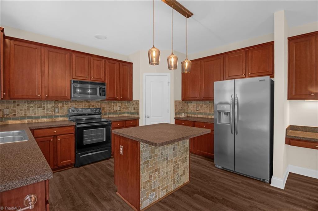 365 Mahogany Drive, Thomasville, North Carolina image 14