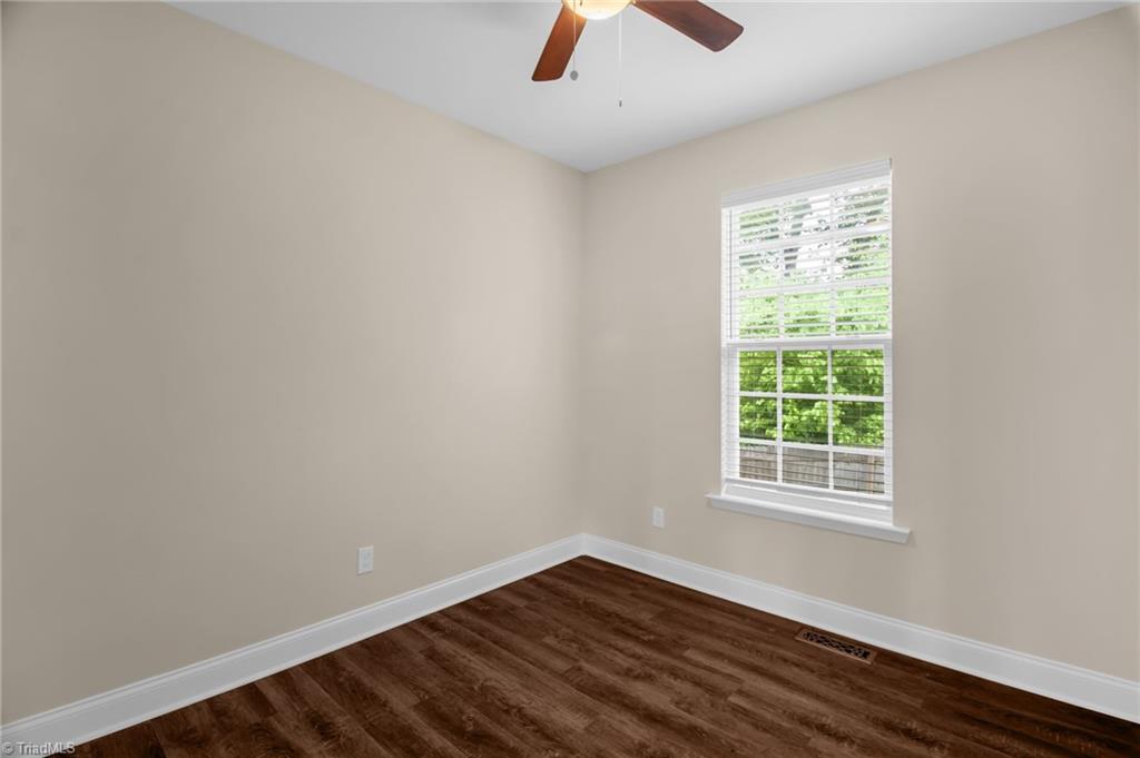 365 Mahogany Drive, Thomasville, North Carolina image 8