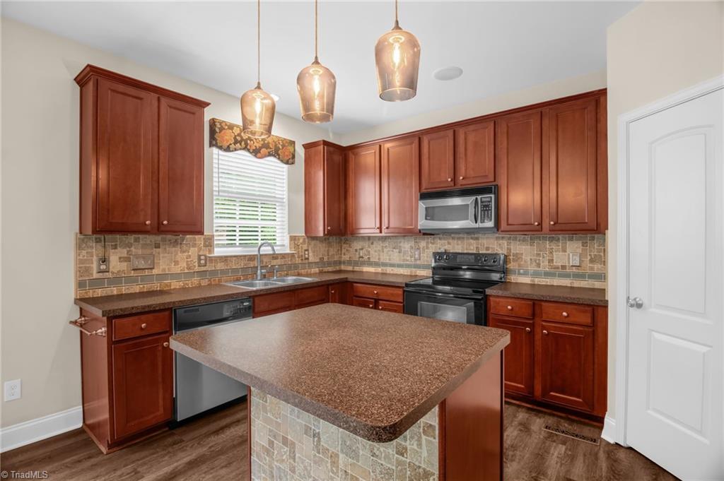 365 Mahogany Drive, Thomasville, North Carolina image 18