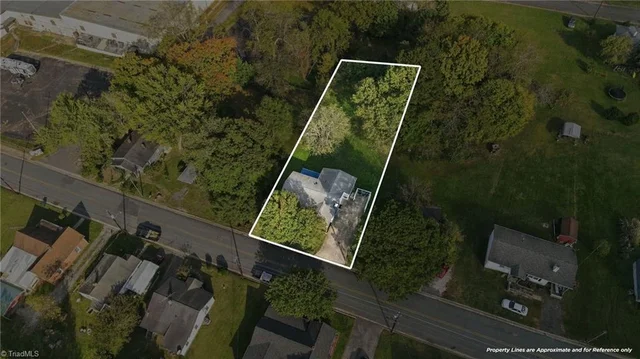 961 Newsome Street, photo 5 of 34