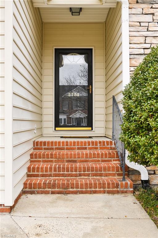 2700 Red Willow Lane