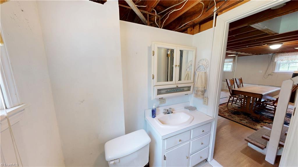 110 Brookdale Drive, High Point, North Carolina image 34