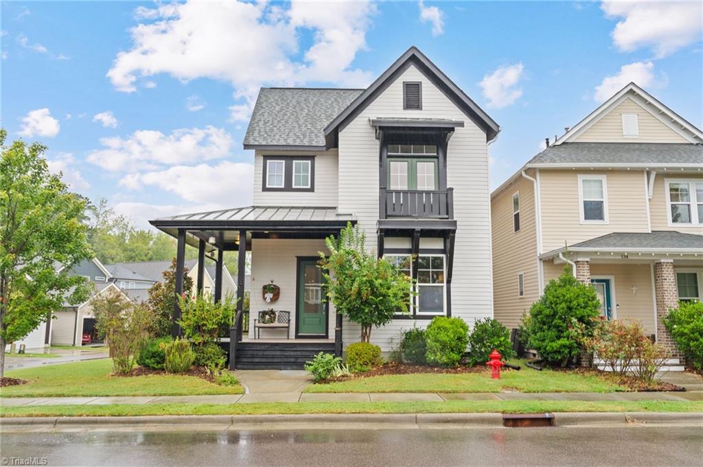 Photo of 140 Rock Ledge Drive, Chapel Hill, NC 27516 (MLS # 1236508)