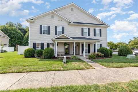 A home in Kernersville