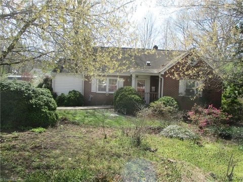 Homes For Sale - 1126 Manning Street<br/> Eden, NC 27288