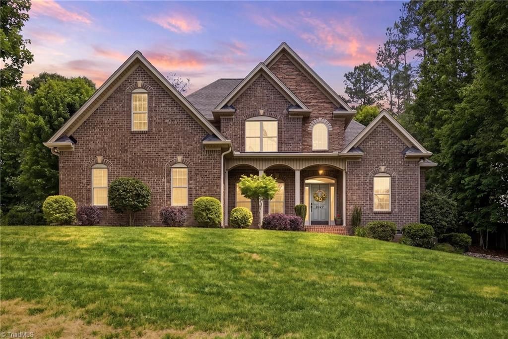 Photo of 1227 Meadowlands Drive, Winston-Salem, NC 27107 (MLS # 1222293)