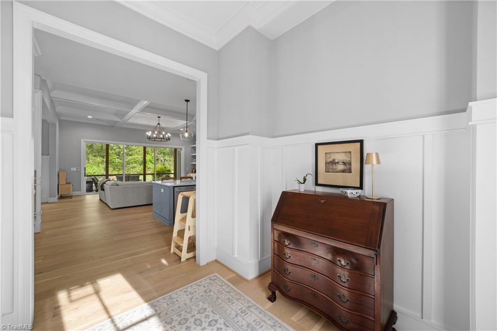 8469 Meadow Vista Drive