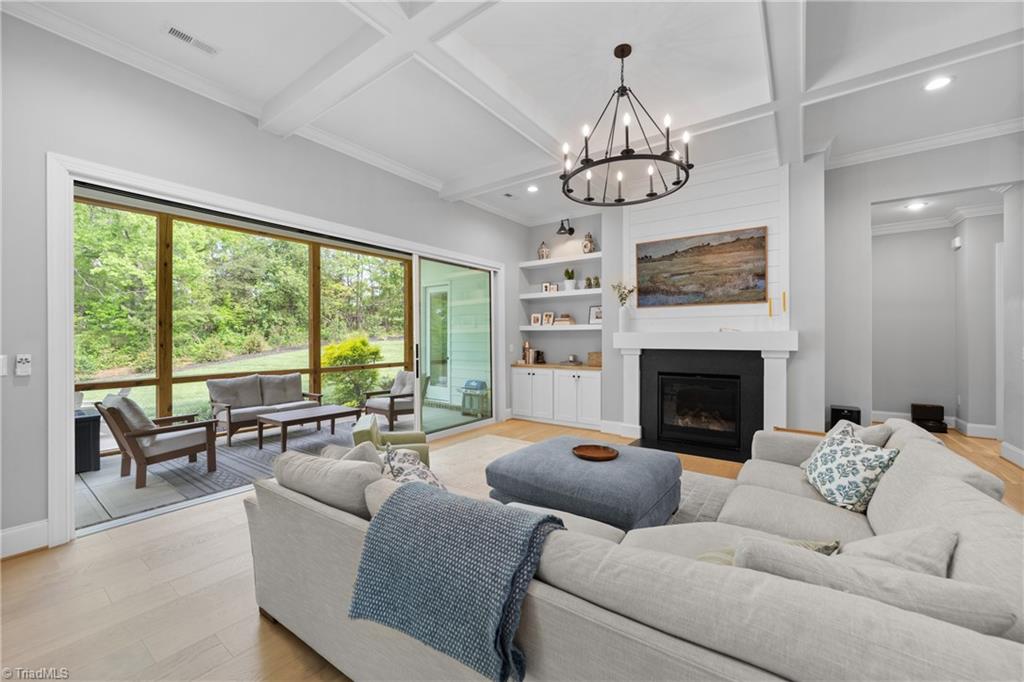 8469 Meadow Vista Drive