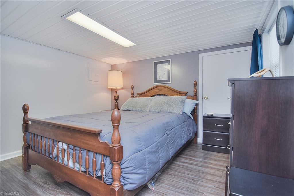 Photo 22 of 44 of 140 Pier Avenue mobile home
