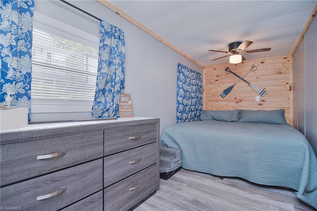 Photo 12 of 44 of 140 Pier Avenue mobile home