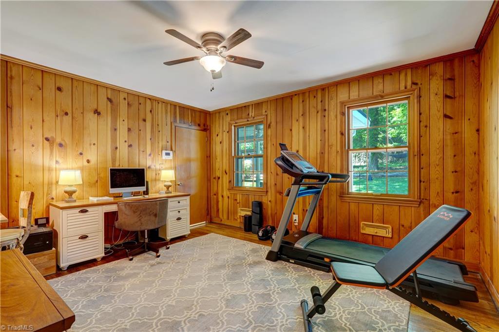 105 Forestdale Drive, Greensboro, North Carolina image 21