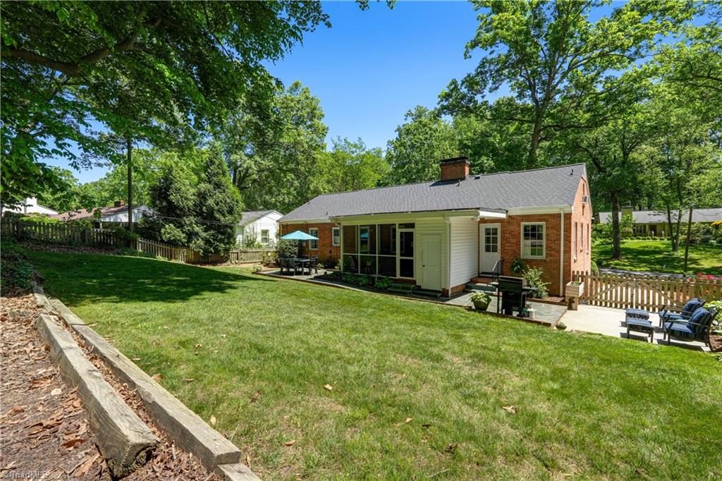 105 Forestdale Drive, Greensboro, North Carolina image 28