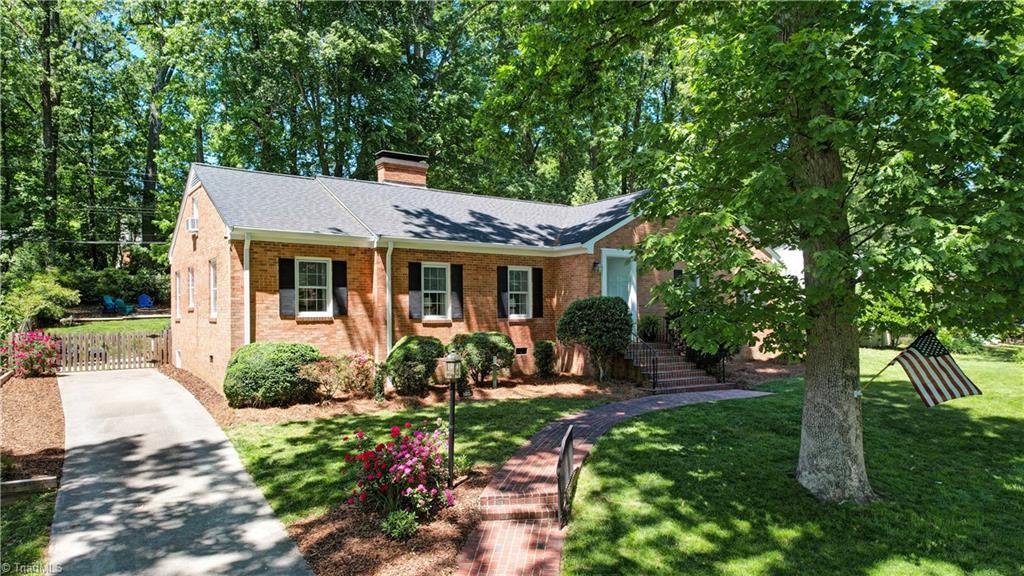 105 Forestdale Drive, Greensboro, North Carolina image 1