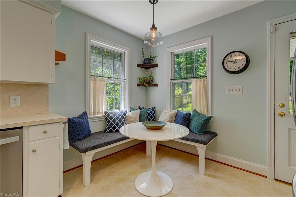 105 Forestdale Drive, Greensboro, North Carolina image 12