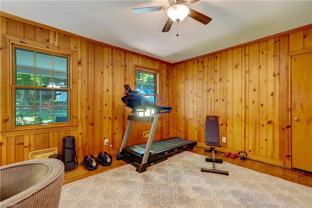 105 Forestdale Drive, Greensboro, North Carolina image 20