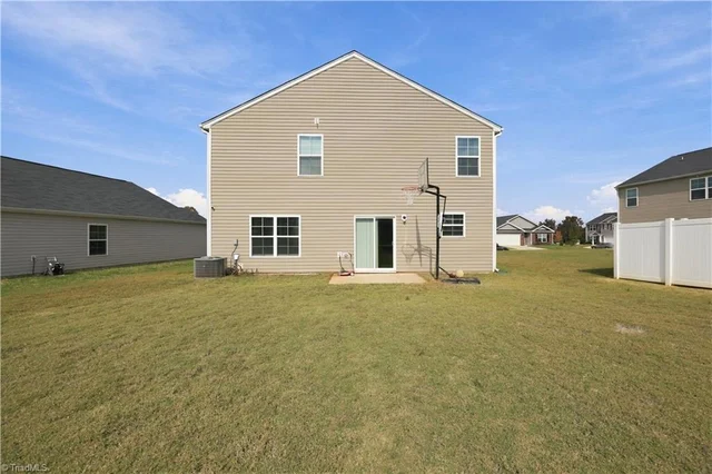 2131 Lacy Farm Road, photo 4 of 42