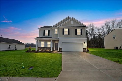 Single Family Residence in King NC 142 Cremello Drive.jpg