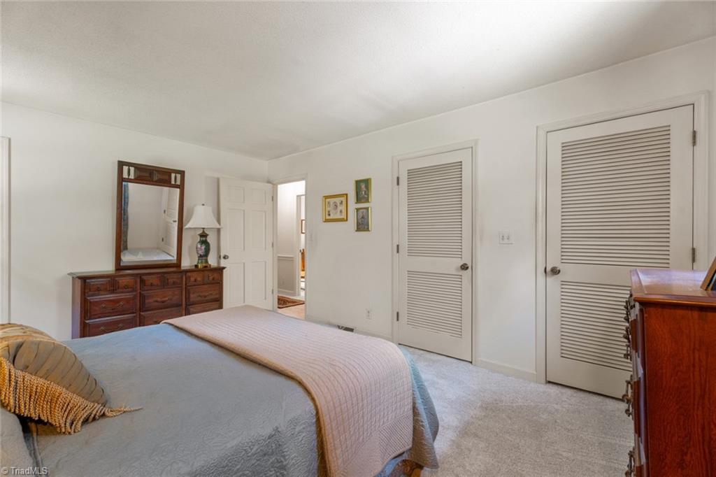 Winston-Salem, North Carolina 27103, United States, 3 Bedrooms Bedrooms, ,3 BathroomsBathrooms,Residential,Active,102503