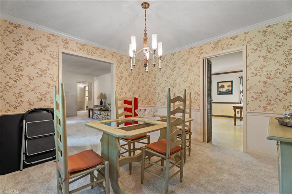 Winston-Salem, North Carolina 27103, United States, 3 Bedrooms Bedrooms, ,3 BathroomsBathrooms,Residential,Active,102503