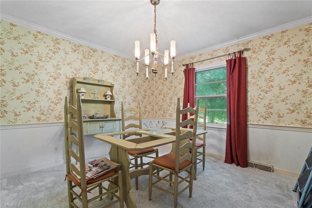 Winston-Salem, North Carolina 27103, United States, 3 Bedrooms Bedrooms, ,3 BathroomsBathrooms,Residential,Active,102503