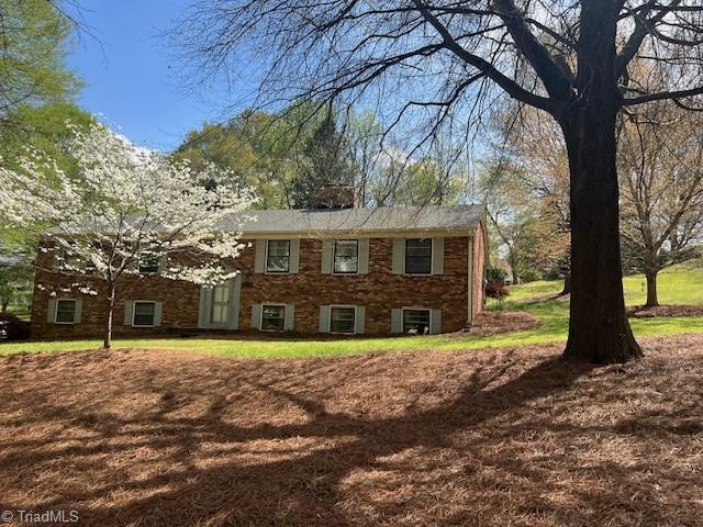 Winston-Salem, North Carolina 27103, United States, 3 Bedrooms Bedrooms, ,3 BathroomsBathrooms,Residential,Active,102503