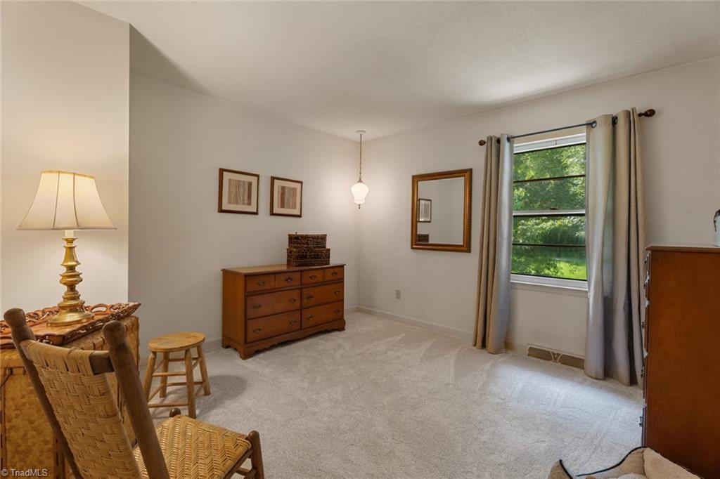 Winston-Salem, North Carolina 27103, United States, 3 Bedrooms Bedrooms, ,3 BathroomsBathrooms,Residential,Active,102503