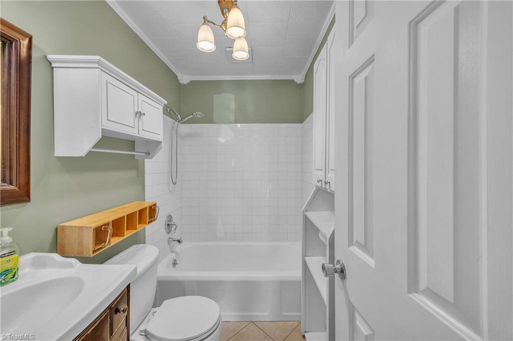 307 S Key Street, Pilot Mountain, North Carolina image 19