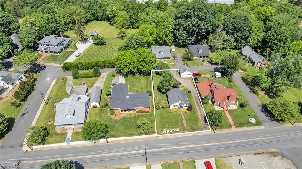 307 S Key Street, Pilot Mountain, North Carolina image 29