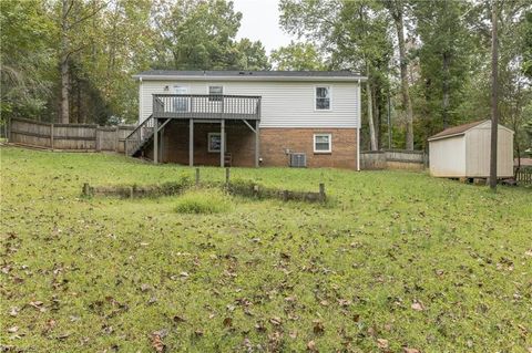 A home in Pfafftown