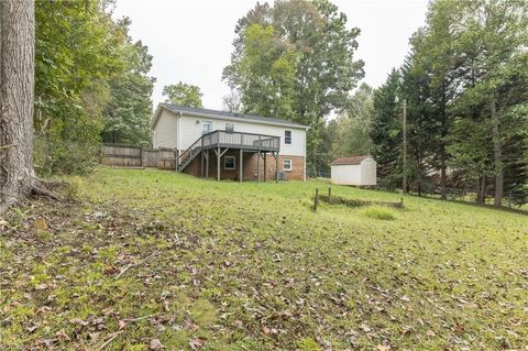 A home in Pfafftown