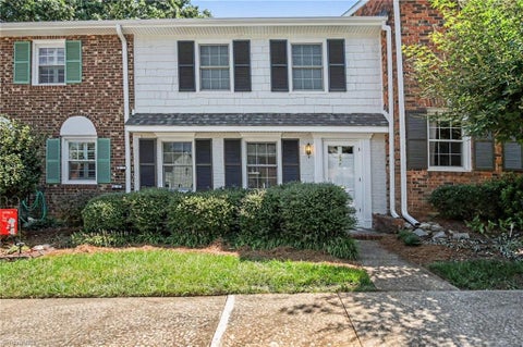 Townhouse For Sale - 2411 Patriot Way #F<br/> Greensboro, NC 27408