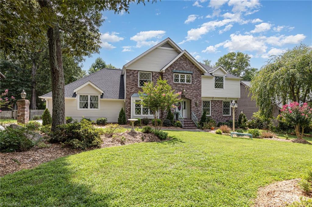 4407 Oak Hollow Drive