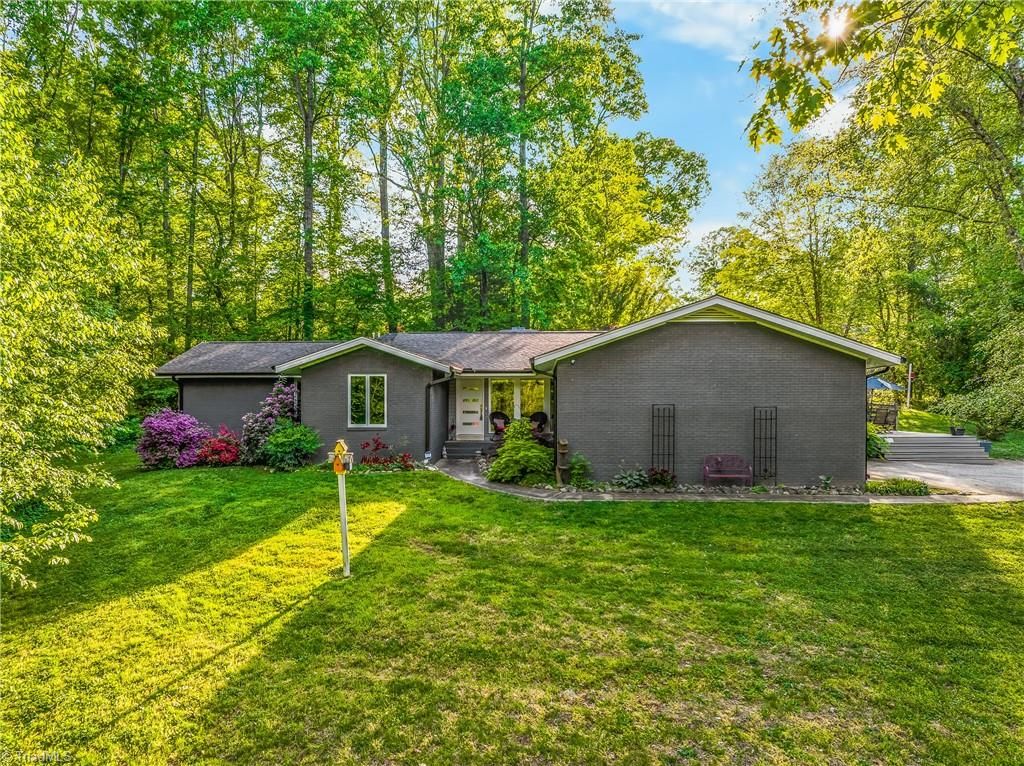 Photo of 4370 Rivendell Road, Kernersville, NC 27284 (MLS # 1215937)