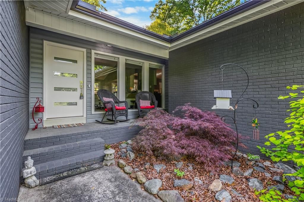 Photo of 4370 Rivendell Road, Kernersville, NC 27284 (MLS # 1215937)